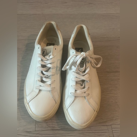Size 10 - VEJA Esplar Leather Extra White W - Picture 1 of 8